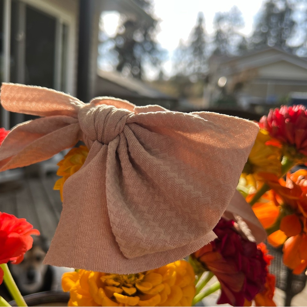 Elegant Pink Bow Headband